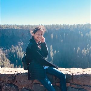 Meet your Posher, Divya